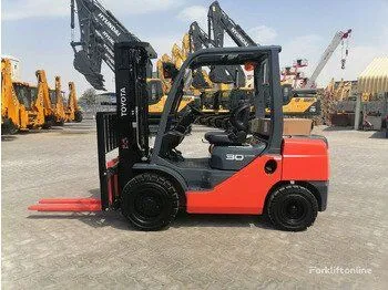 Chariot élévateur gasoil 6T — vue 5