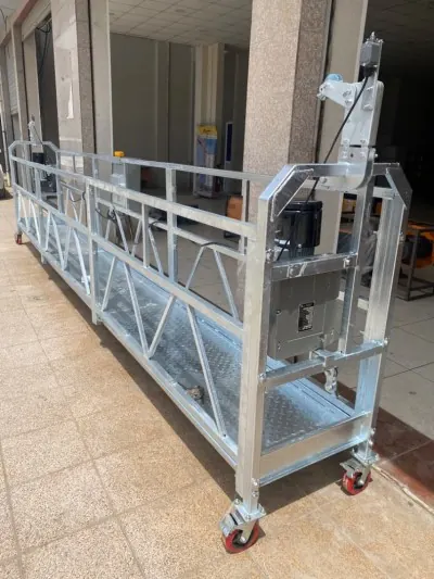 Treuil et étrier d'une nacelle suspendue